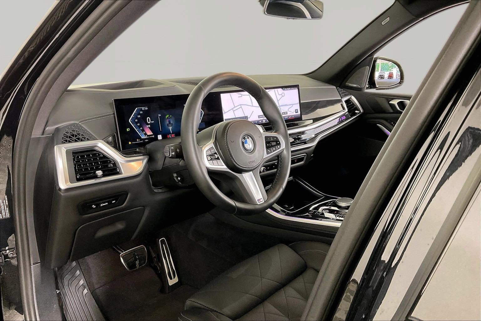 Certified 2025 BMW X5 xDrive40i w/ M Sport Package AWD/4WD image 14