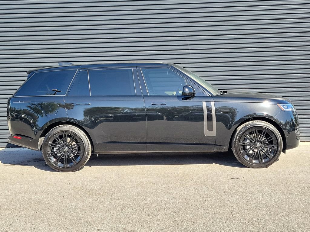 Used 2025 Land Rover Range Rover Long Wheelbase SE image 8
