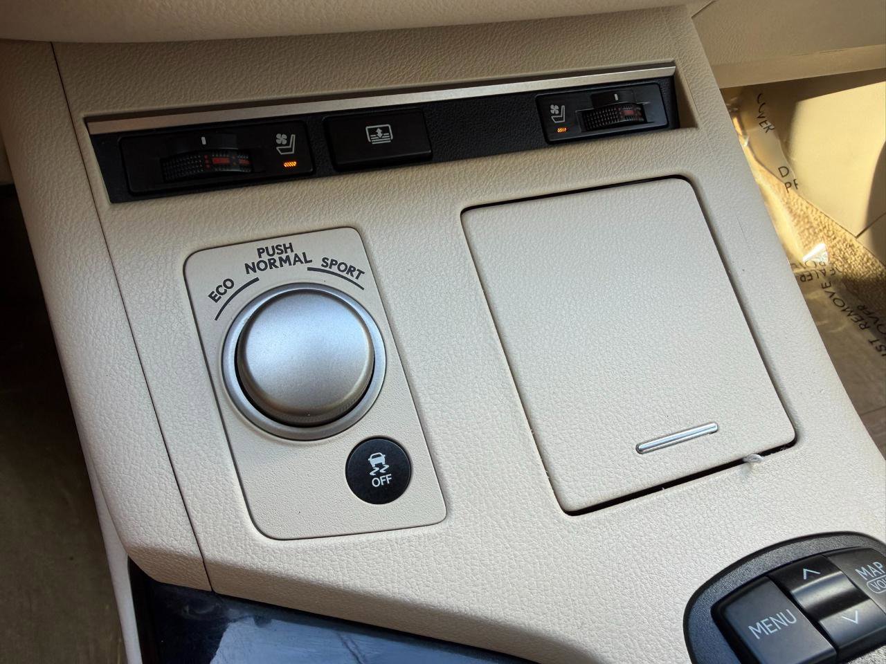 Used 2014 Lexus ES 350 w/ Luxury Package FWD image 31