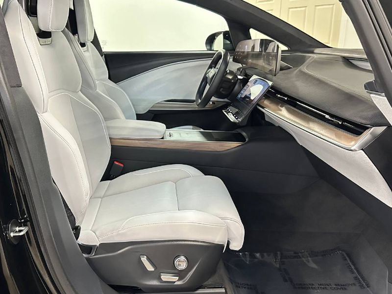 Used 2026 Lucid Gravity Grand Touring AWD/4WD image 23