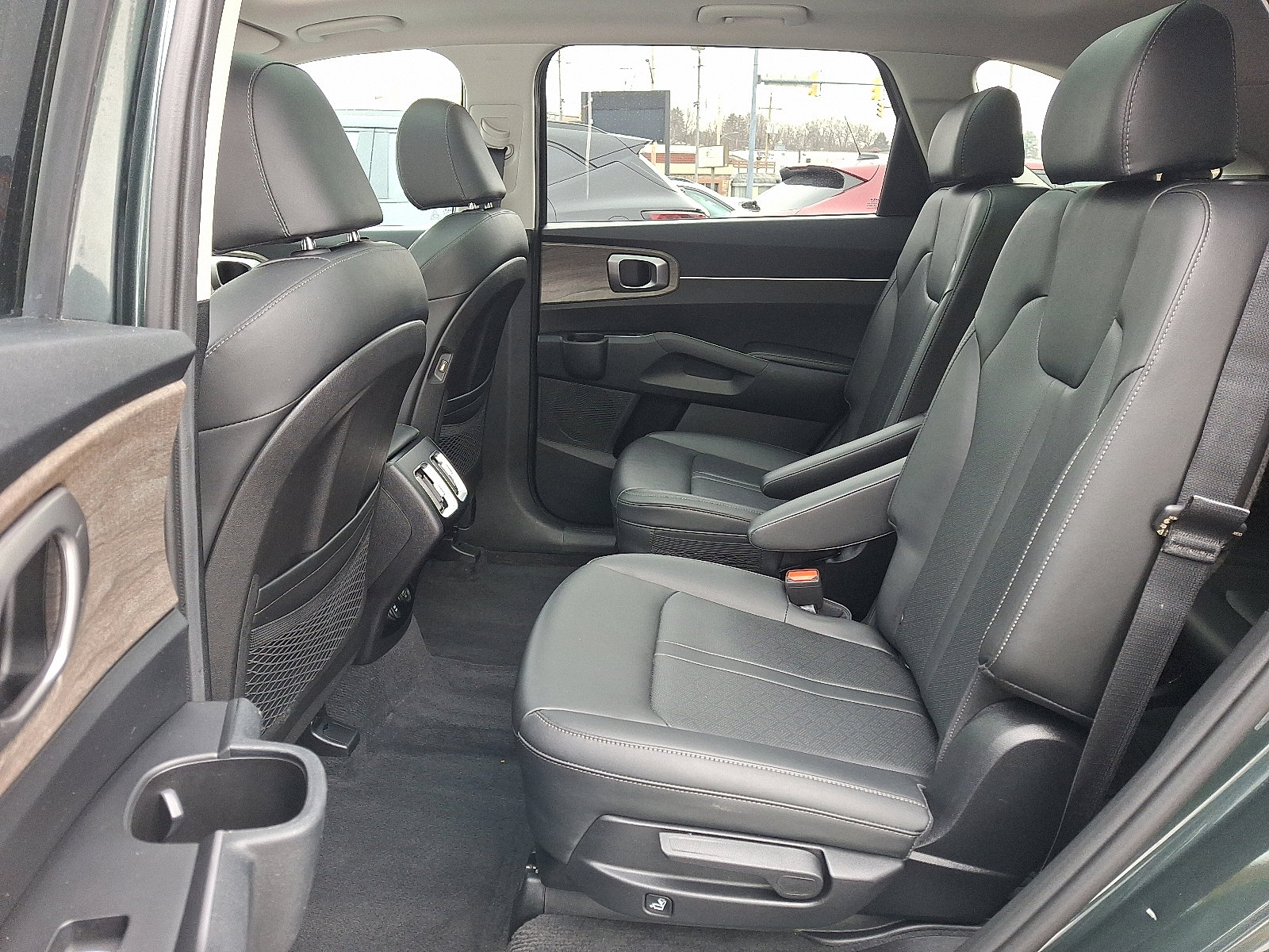 Used 2023 Kia Sorento X-Line EX image 11