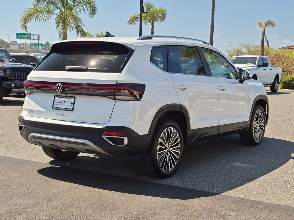 Used 2025 Volkswagen Taos SE FWD image 5