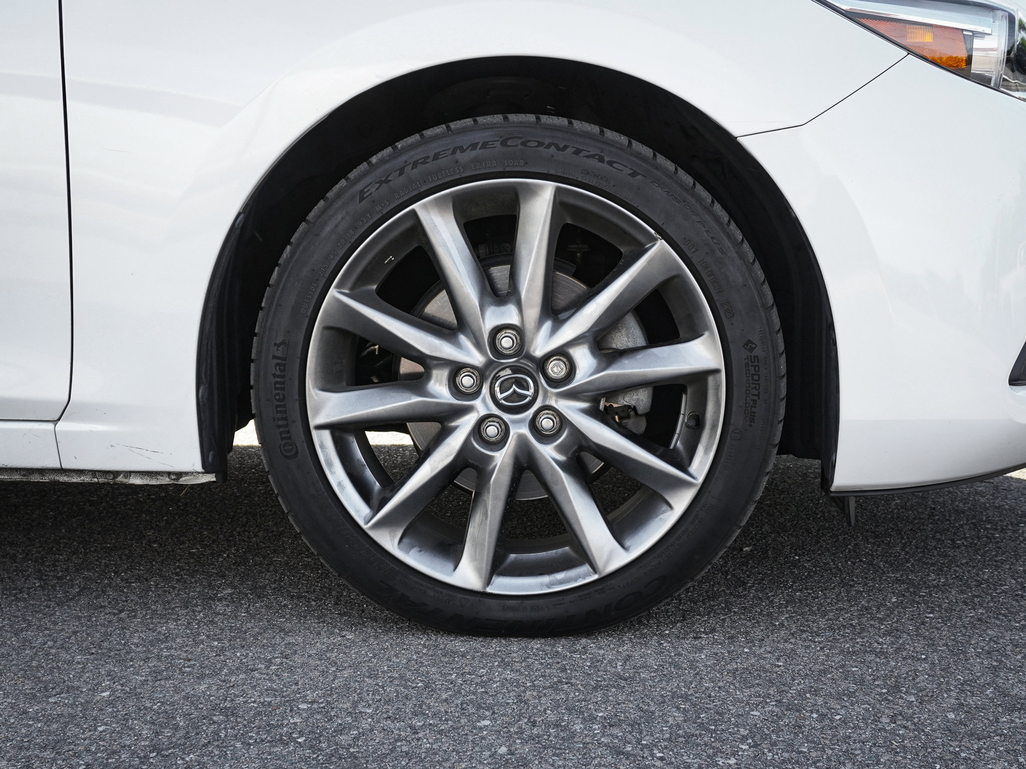 Used 2018 MAZDA MAZDA3 Grand Touring w/ Premium Equipment Package image 13