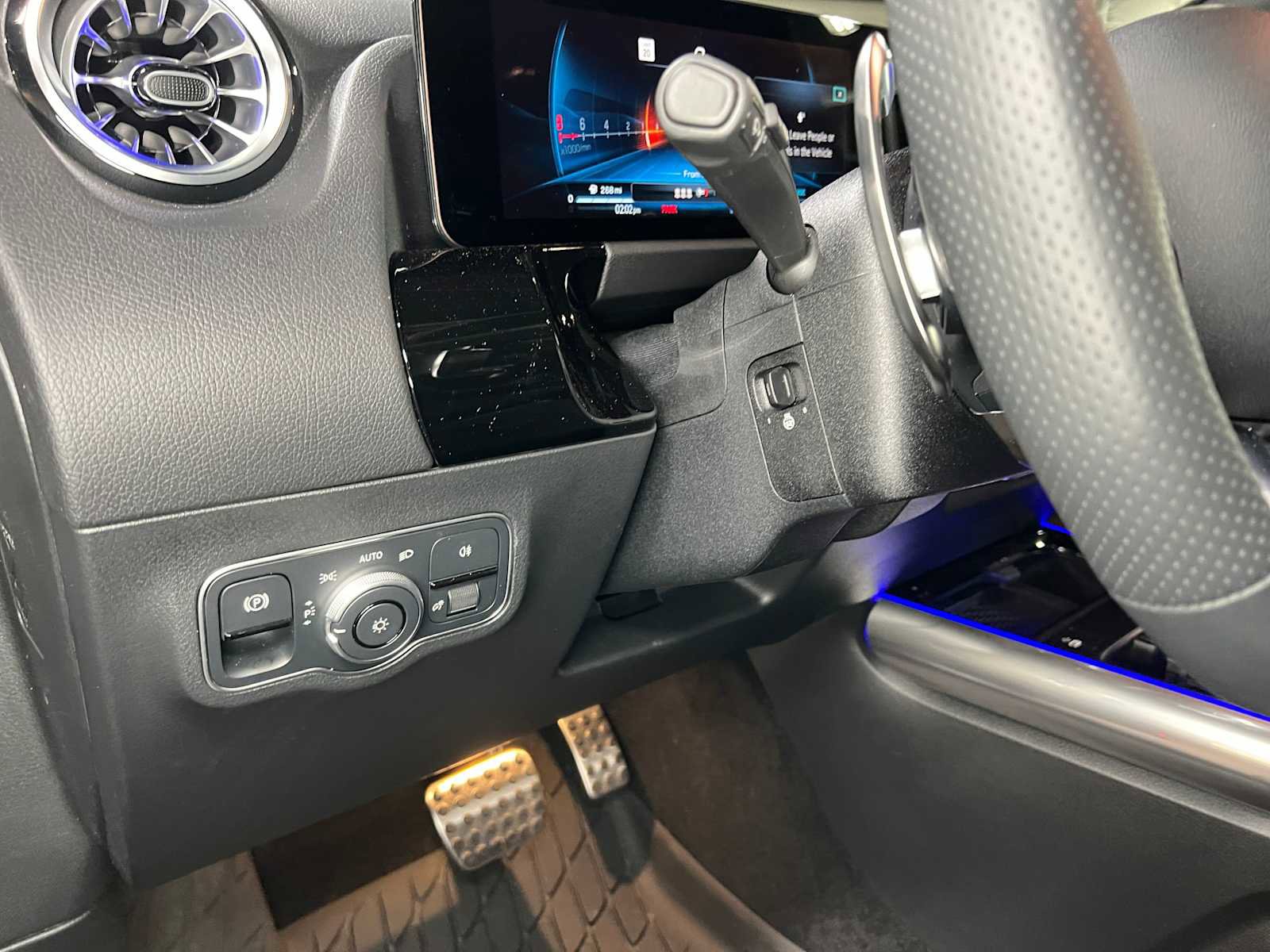 Certified 2026 Mercedes-Benz GLA 35 AMG 4MATIC image 23