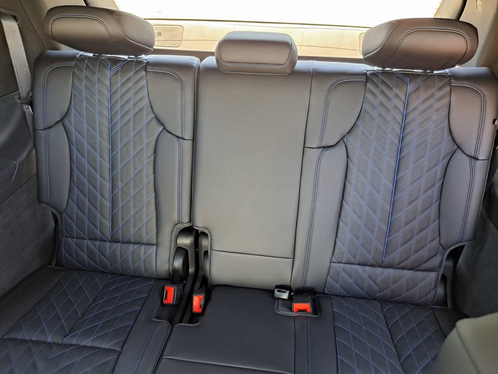 New 2025 Cadillac Escalade IQ Sport 1 w/ LPO, Premium Carpet Package image 23