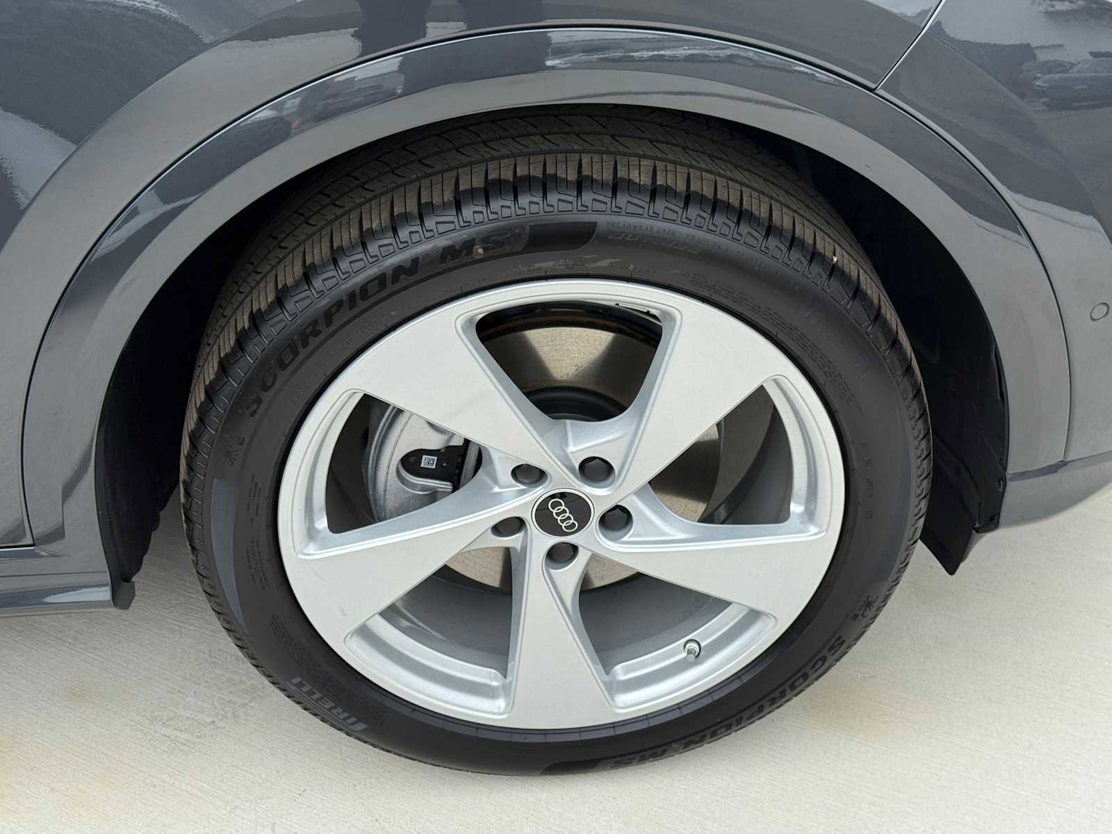 New 2025 Audi Q5 Prestige image 7