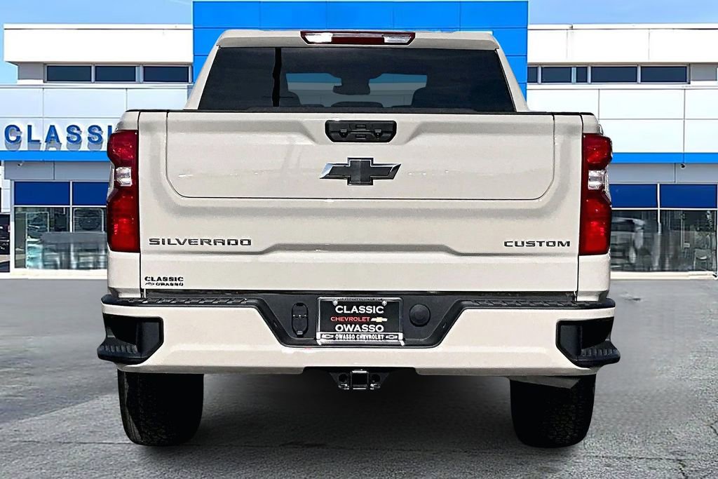 New 2026 Chevrolet Silverado 1500 Custom image 4