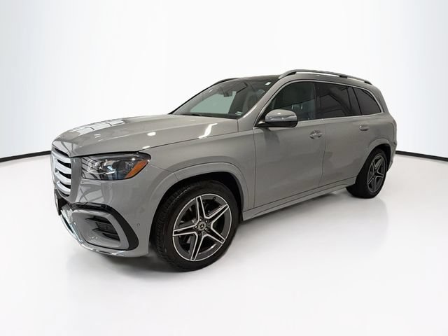 Used 2024 Mercedes-Benz GLS 450 4MATIC image 3