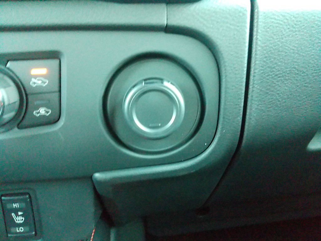 New 2026 Nissan Frontier PRO-4X w/ Pro-4x Convenience Package image 36