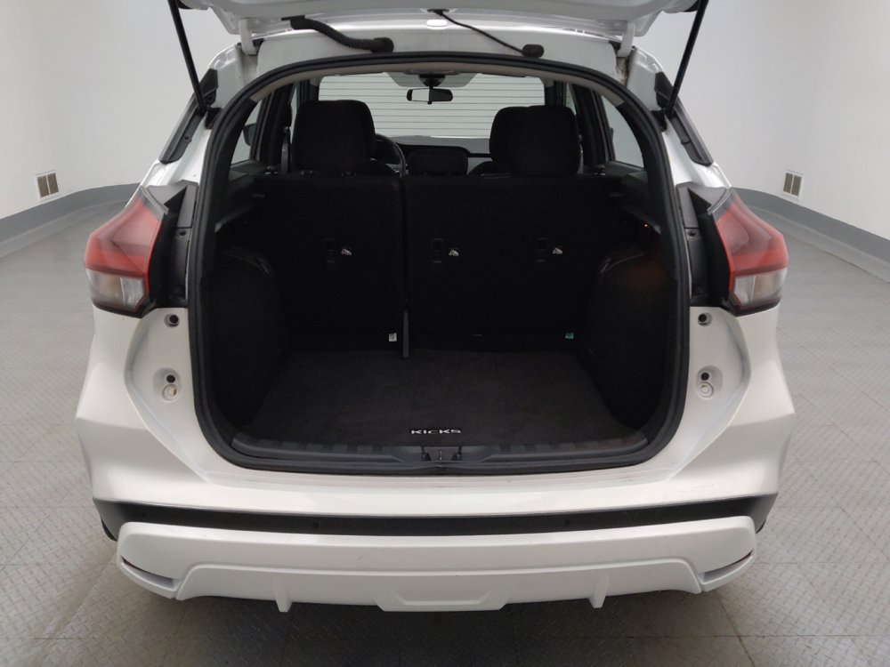 Used 2023 Nissan Kicks SR FWD image 29