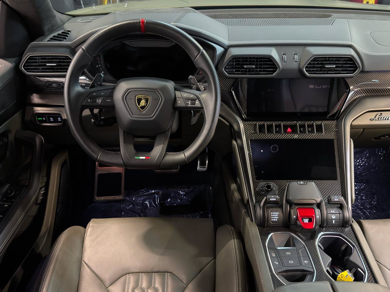 Used 2024 Lamborghini Urus S AWD/4WD image 14