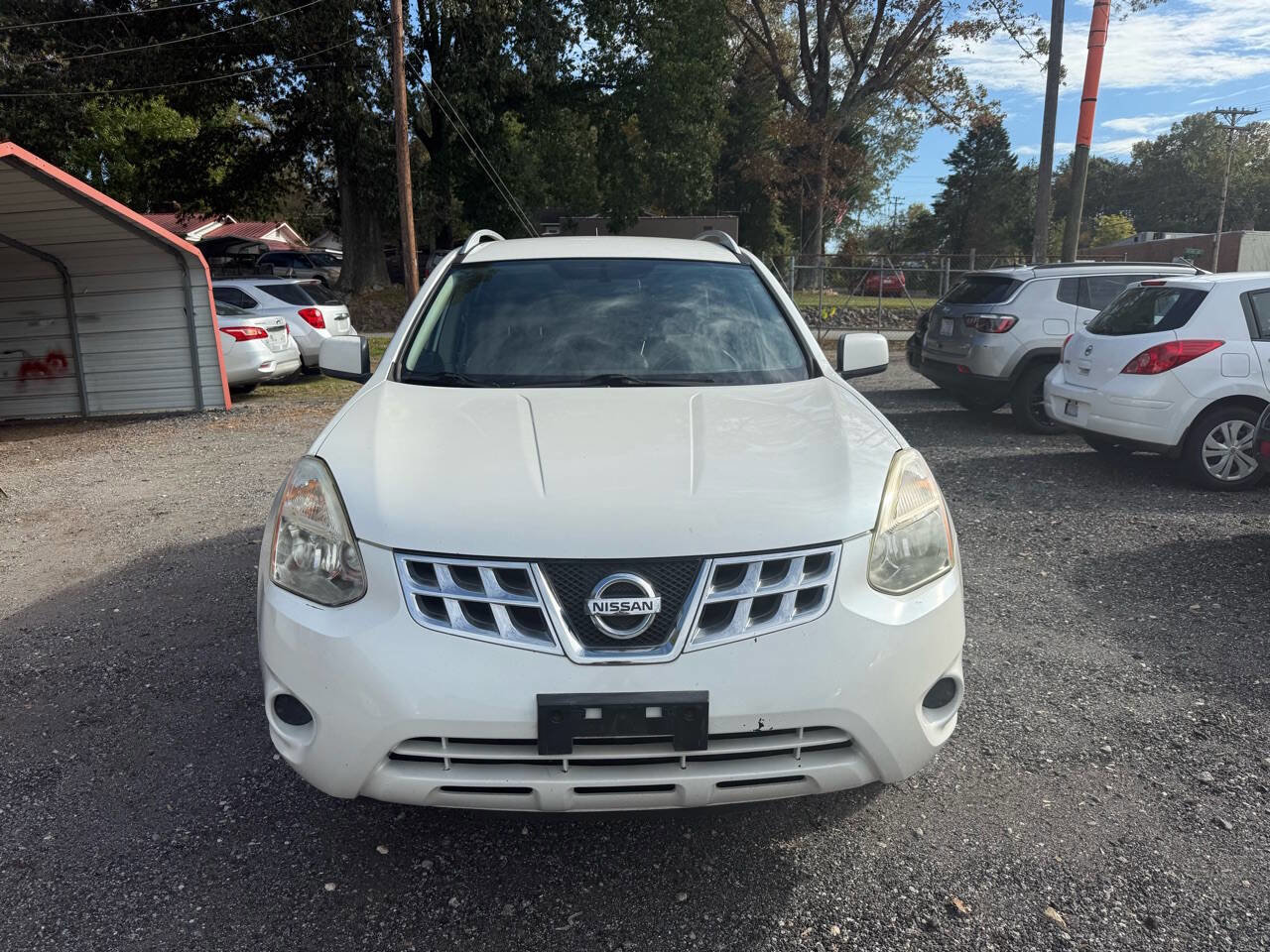 Used 2011 Nissan Rogue SV image 1