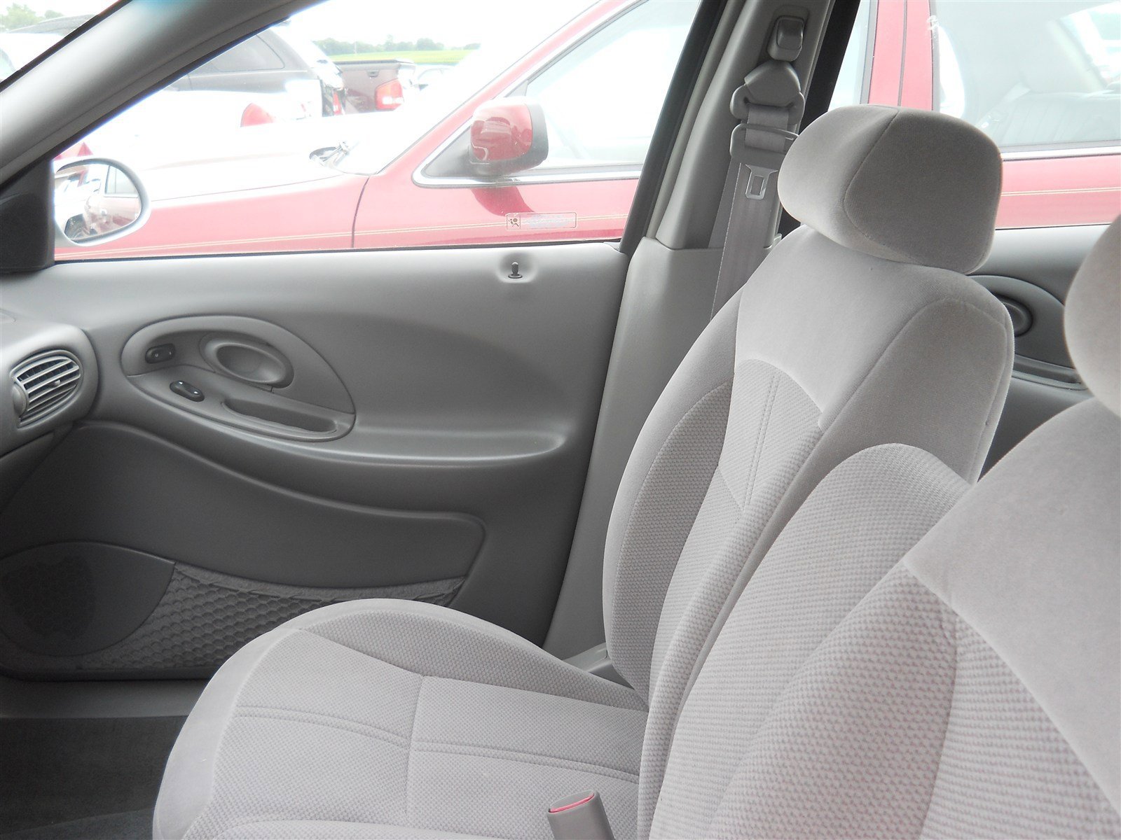 Used 1998 Ford Taurus SE image 6