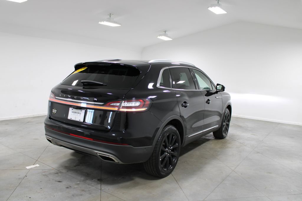 Used 2022 Lincoln Nautilus Reserve w/ Equipment Group 201A image 9