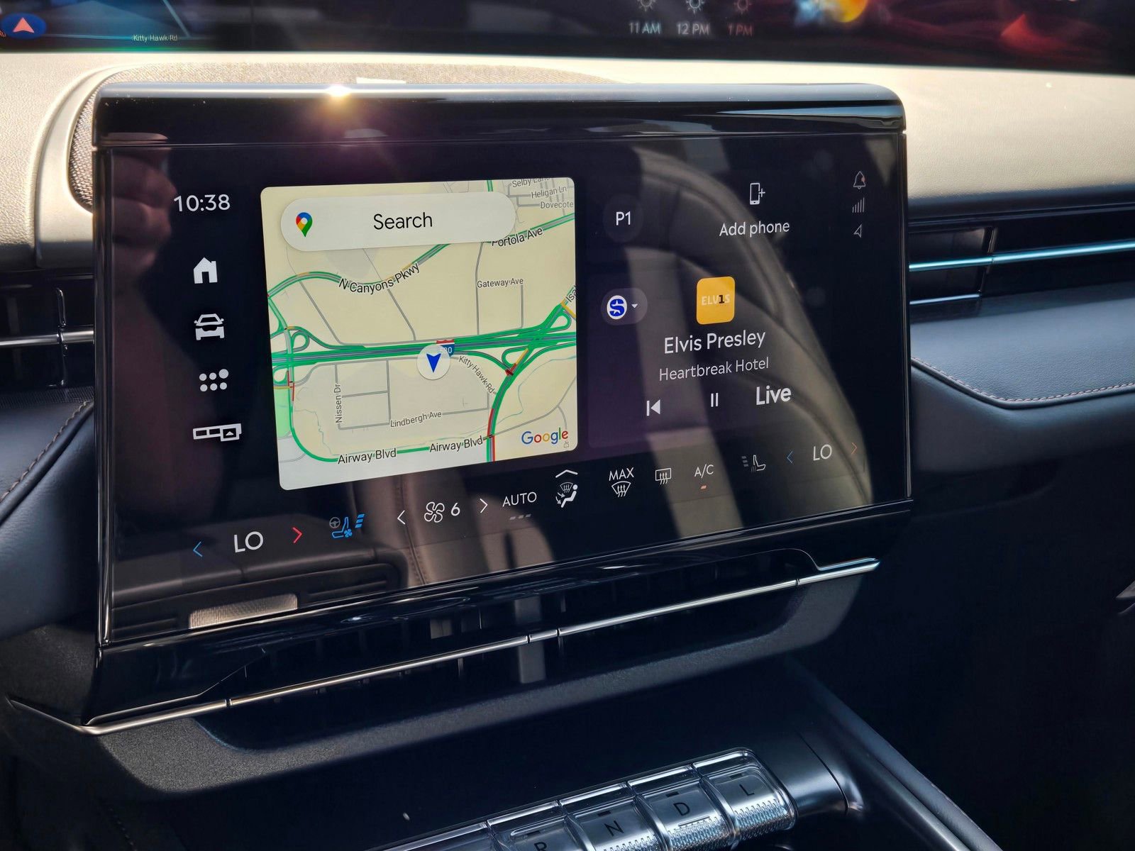 New 2025 Lincoln Nautilus Premier w/ Equipment Group 102A image 11