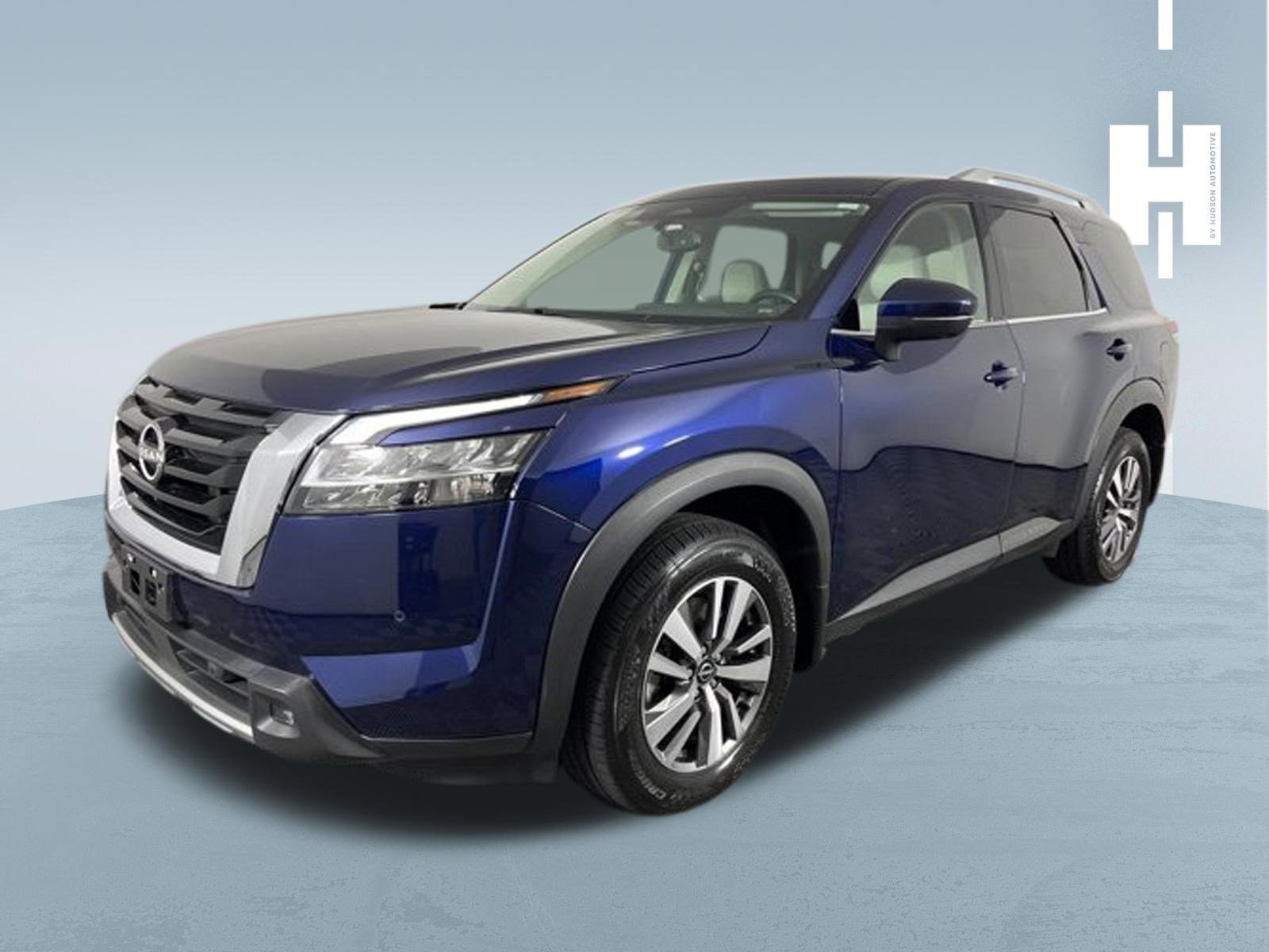 Used 2022 Nissan Pathfinder SL AWD/4WD image 4