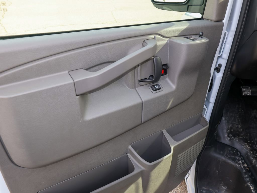 New 2026 GMC Savana 2500 w/ Driver Convenience Package image 9