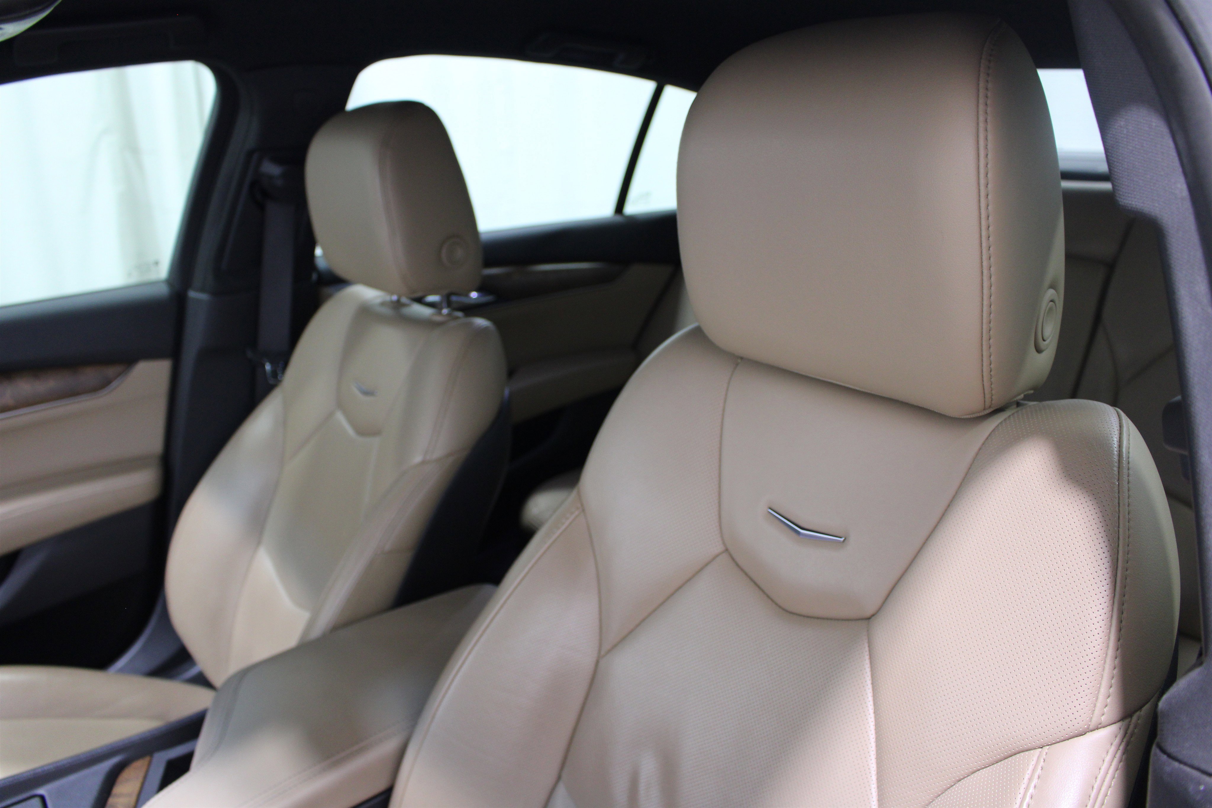 Used 2020 Cadillac CT5 Premium Luxury RWD image 4