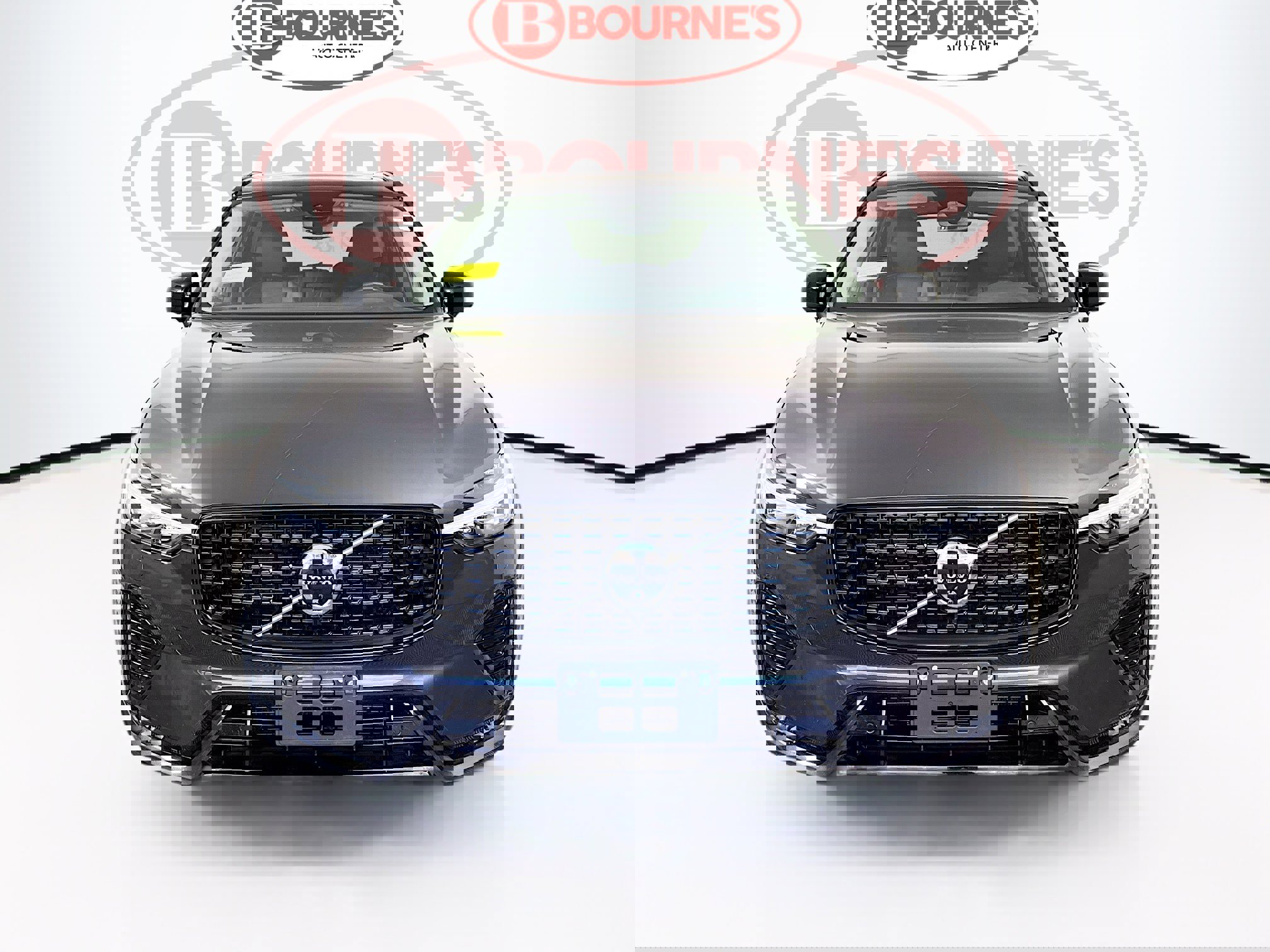 Used 2025 Volvo XC60 B5 Plus image 5