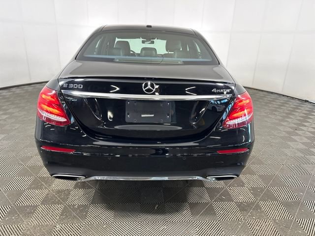 Used 2019 Mercedes-Benz E 300 4MATIC image 4