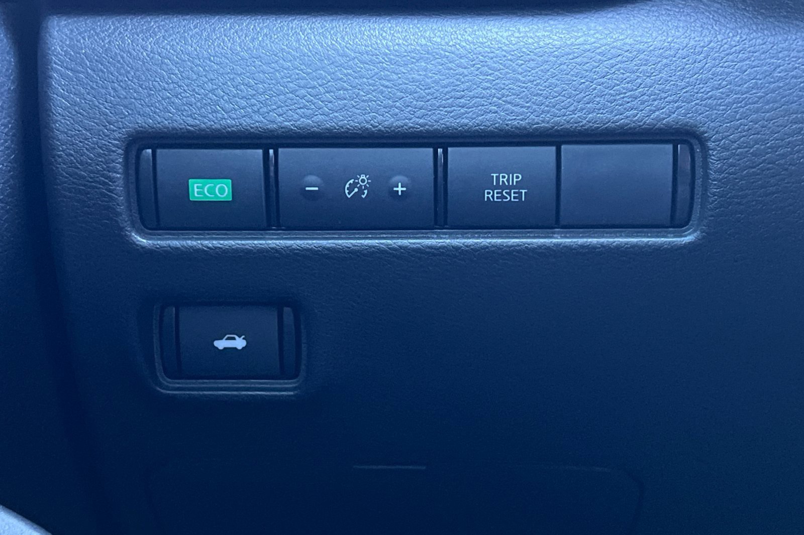 Used 2023 Nissan Sentra SV image 36