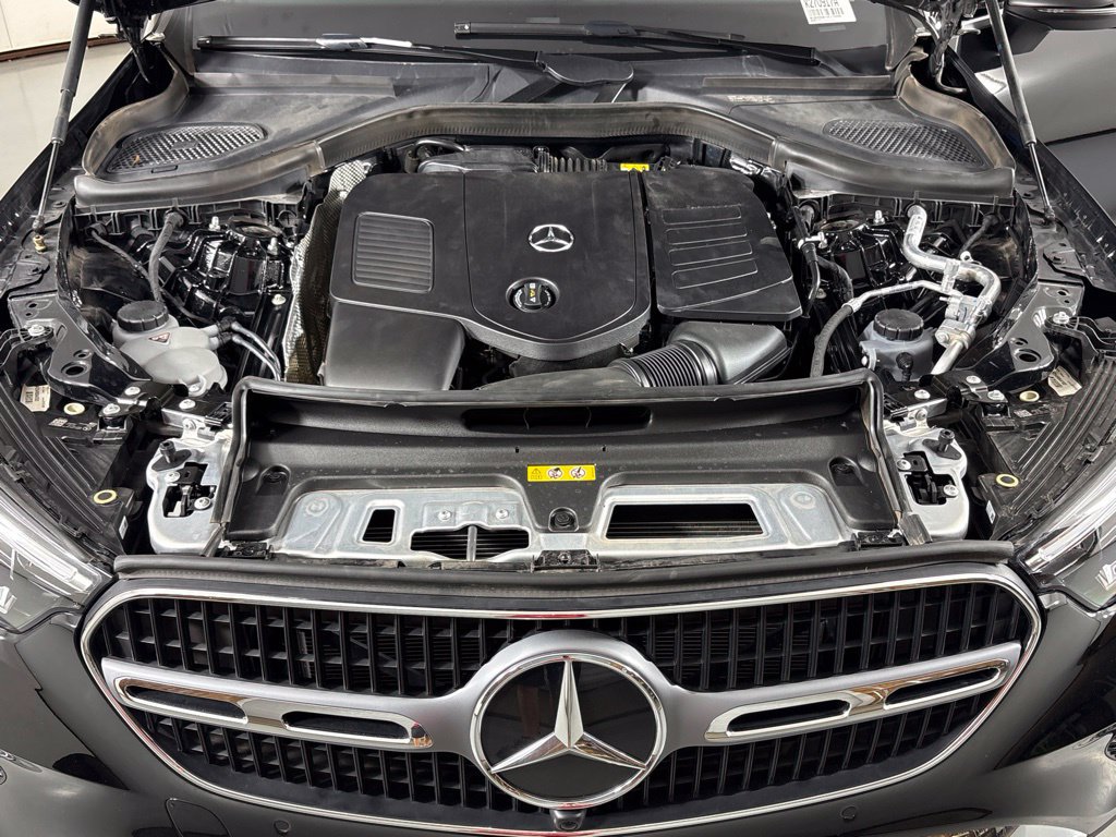 Used 2025 Mercedes-Benz GLC 300 image 41