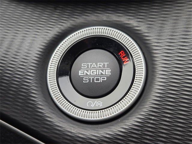 Used 2023 Jeep Grand Cherokee L Laredo image 26