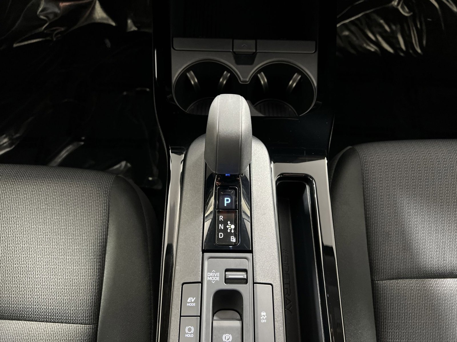 Used 2025 Toyota Prius LE image 21