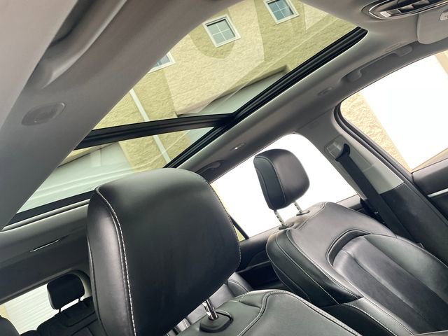 Used 2022 Jeep Grand Cherokee L Limited image 45