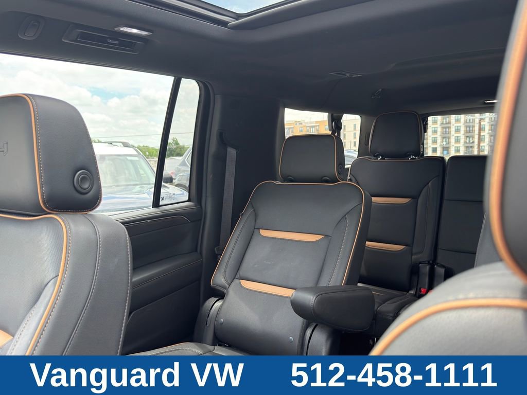 Used 2024 GMC Yukon XL AT4 AWD/4WD image 14