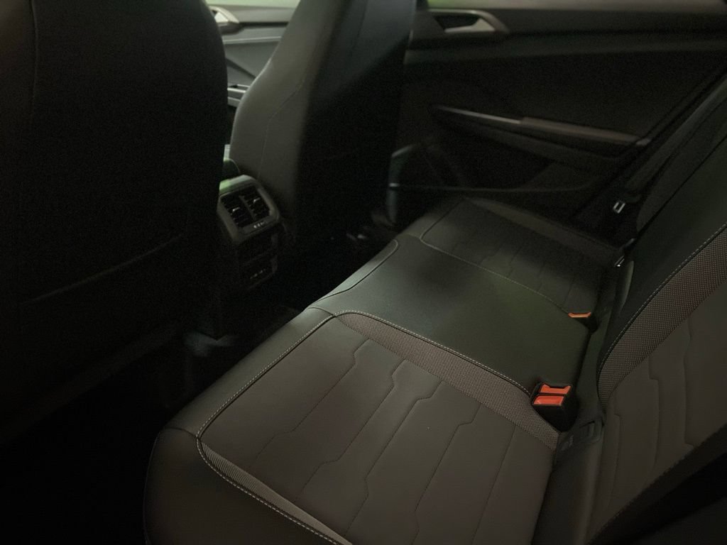New 2026 Volkswagen Taos SE AWD/4WD image 5