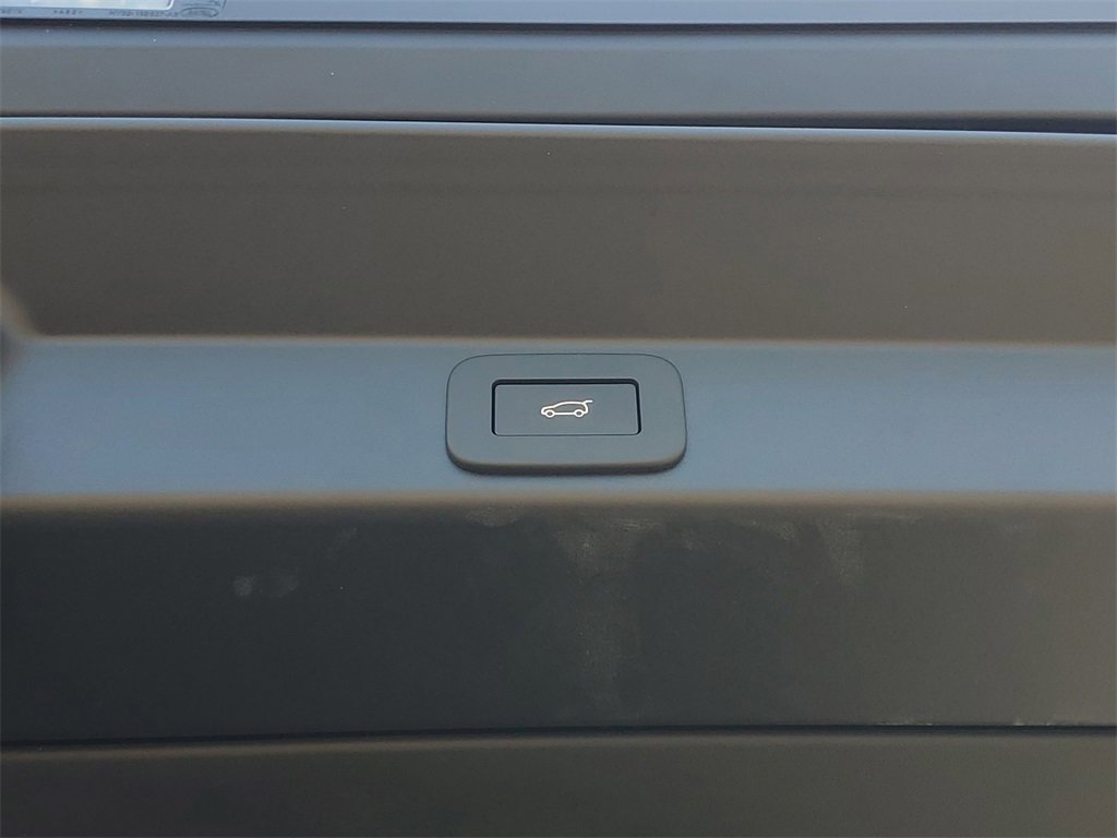 New 2025 Land Rover Range Rover Sport Dynamic SE image 8