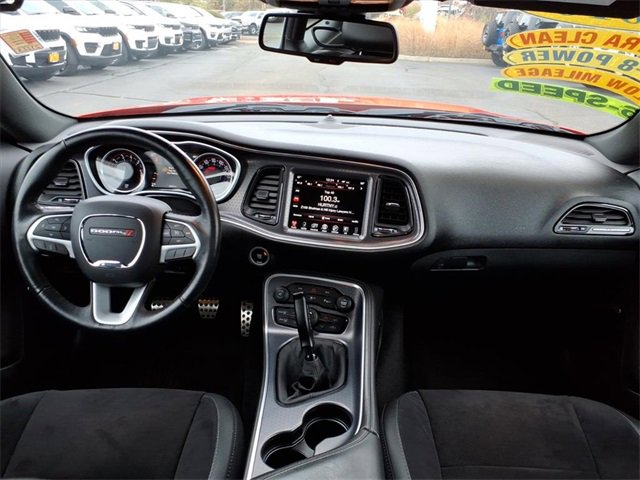 Certified 2016 Dodge Challenger R/T Plus image 18