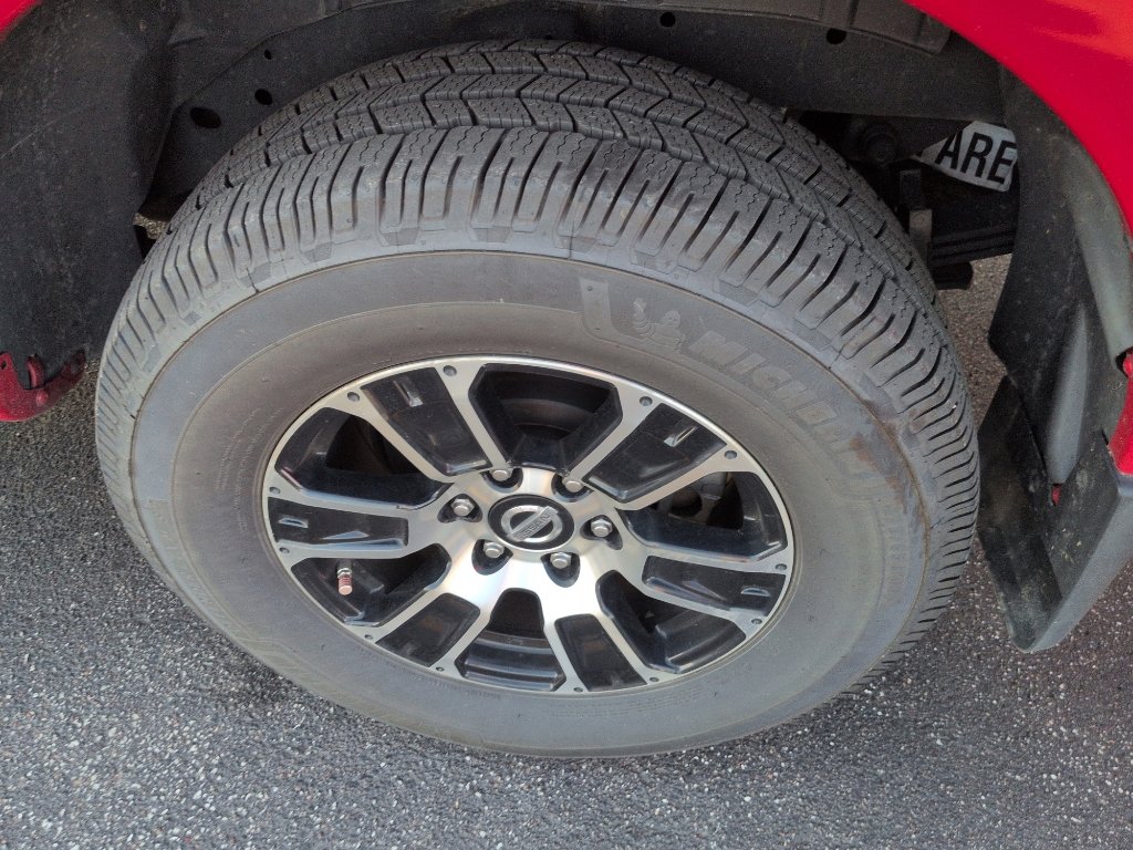 Used 2021 Nissan Titan SV w/ SV Convenience Package AWD/4WD image 5