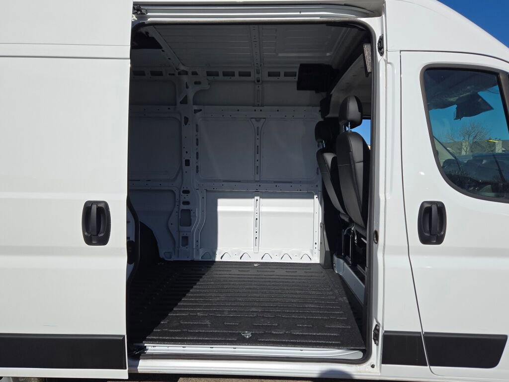 New 2026 RAM ProMaster 1500 w/ Cold Weather Group image 10