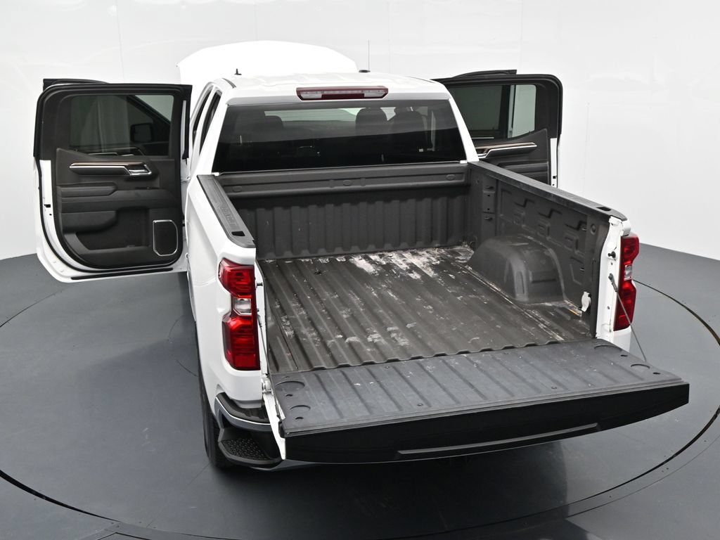 Used 2024 Chevrolet Silverado 1500 LT RWD image 18