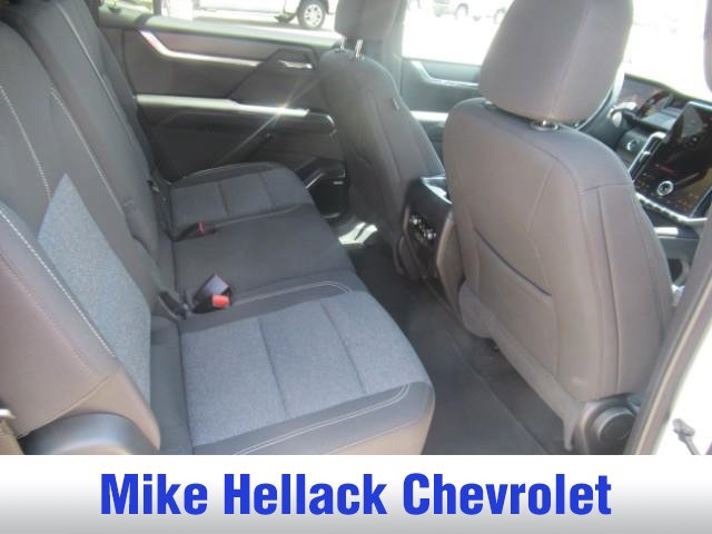 Used 2025 GMC Acadia Elevation FWD image 12