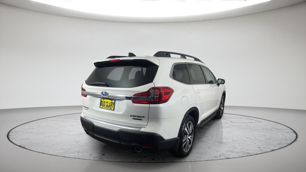 Used 2022 Subaru Ascent Limited w/ Technology Package AWD/4WD image 5