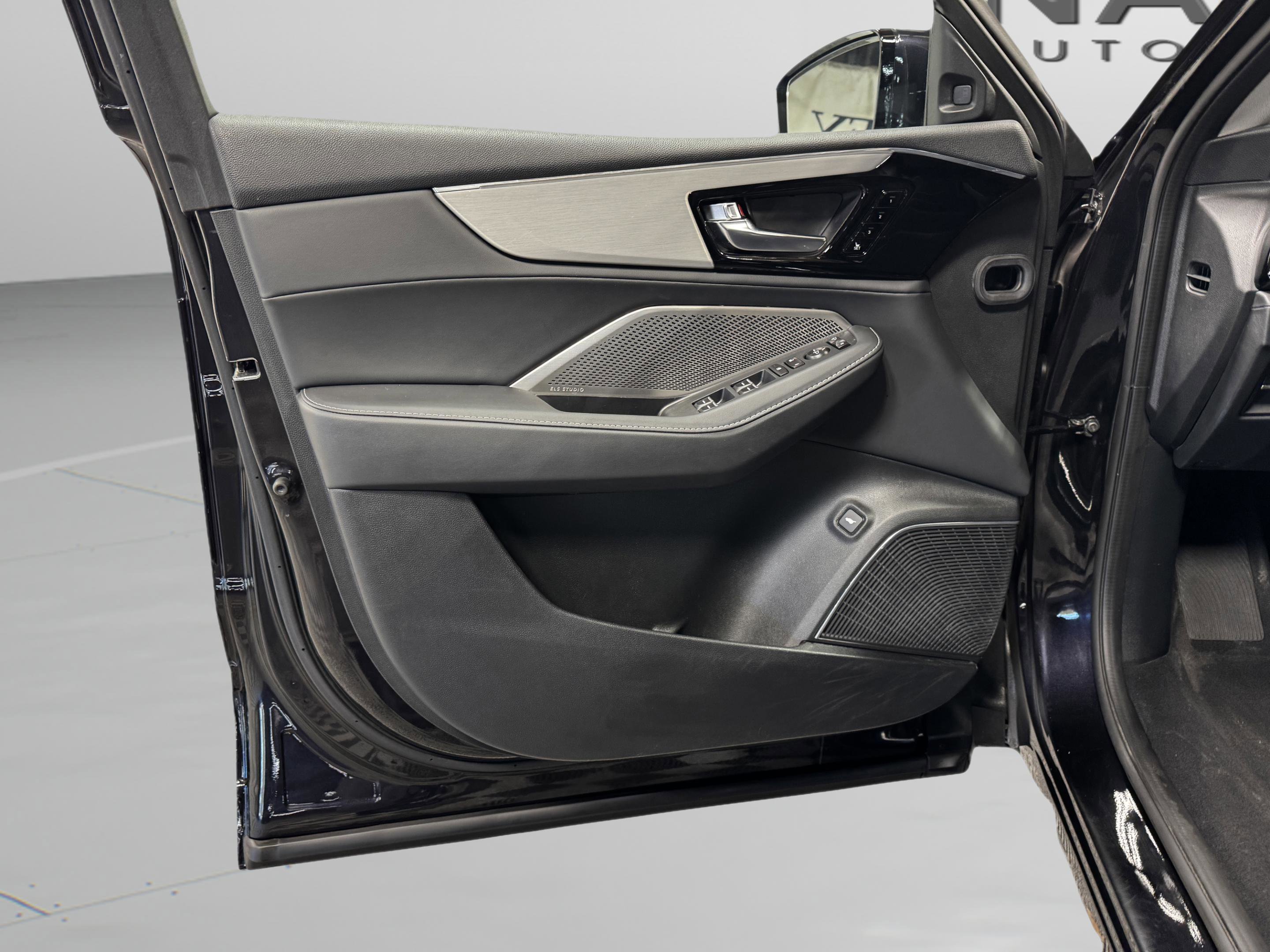 Certified 2023 Acura MDX SH-AWD w/ Technology Package image 33