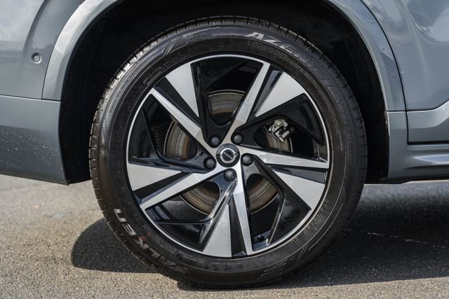 Used 2022 Volvo XC90 T8 R-Design w/ Advanced Package image 18