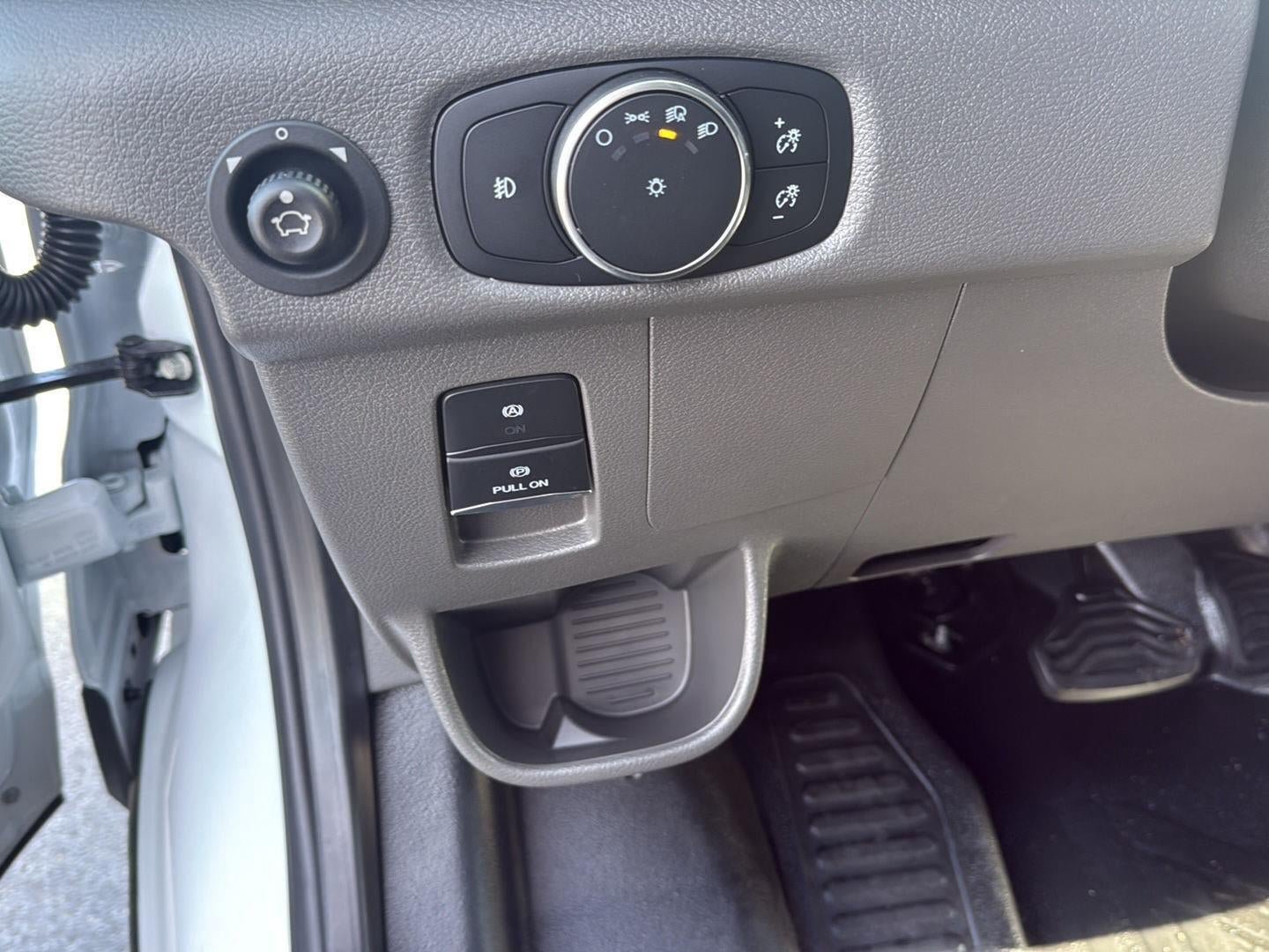 New 2026 Ford Transit 250 148 Medium Roof Extended AWD w/ Exterior Upgrade Package image 15