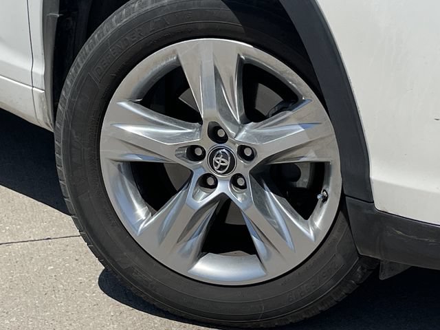 Used 2017 Toyota Highlander Limited FWD image 8