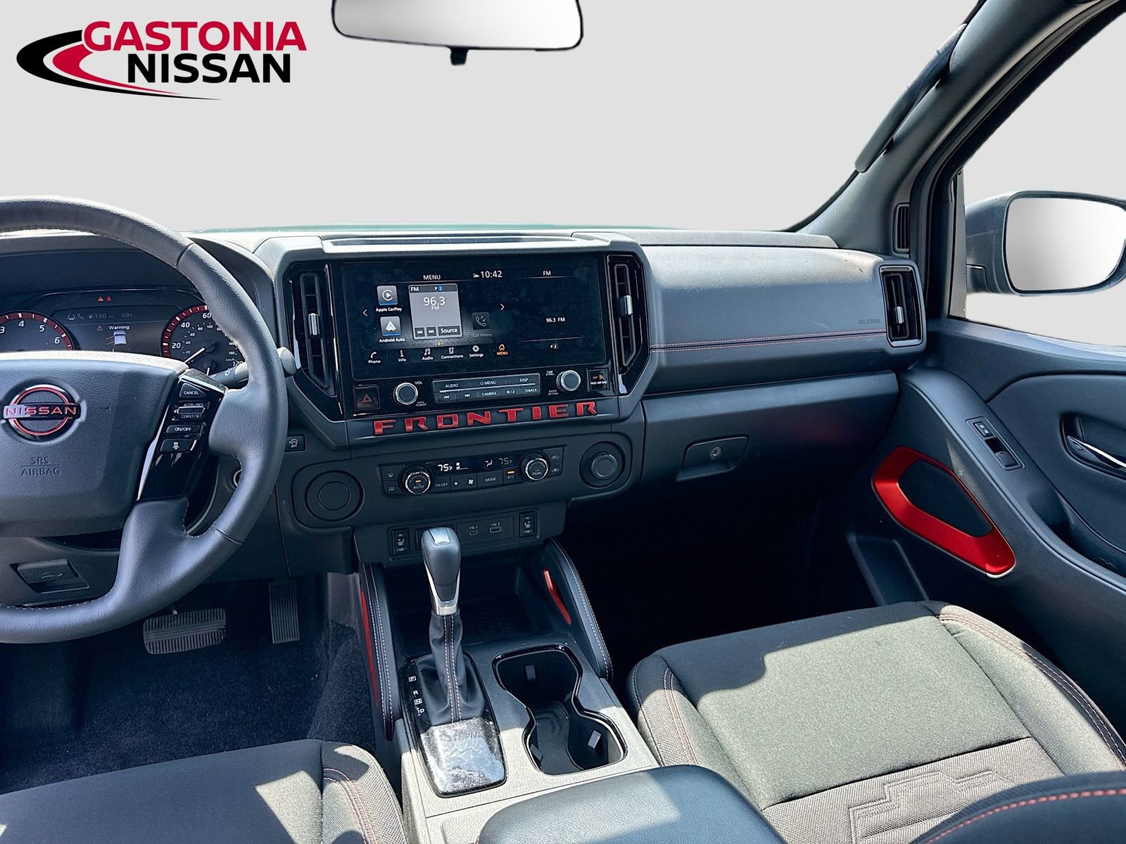 Used 2025 Nissan Frontier Pro-X w/ Pro Convenience Package image 32