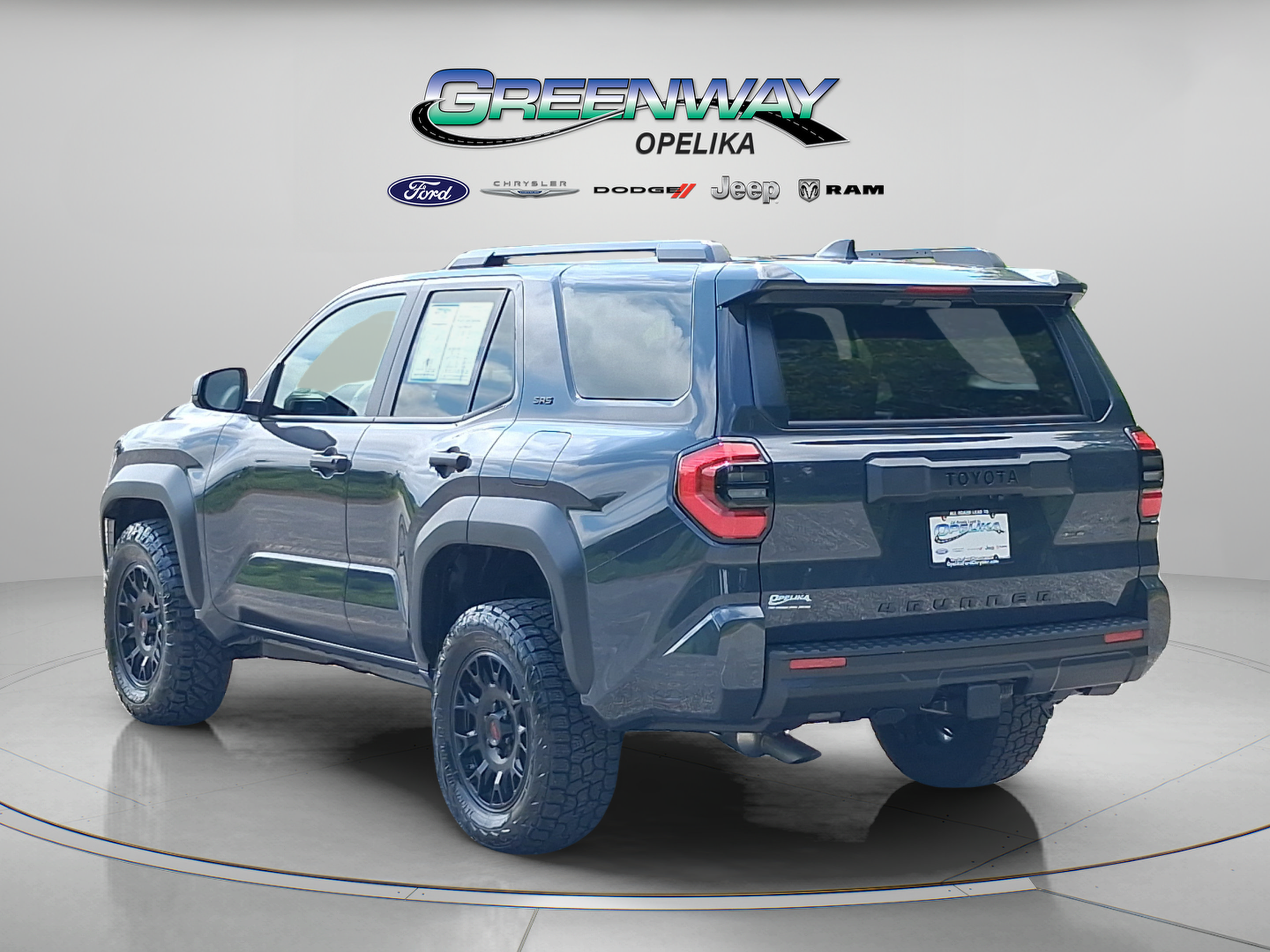 Used 2026 Toyota 4Runner SR5 AWD/4WD image 5