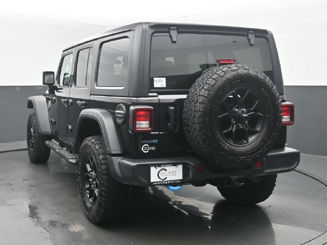 Used 2024 Jeep Wrangler Unlimited AWD/4WD image 4