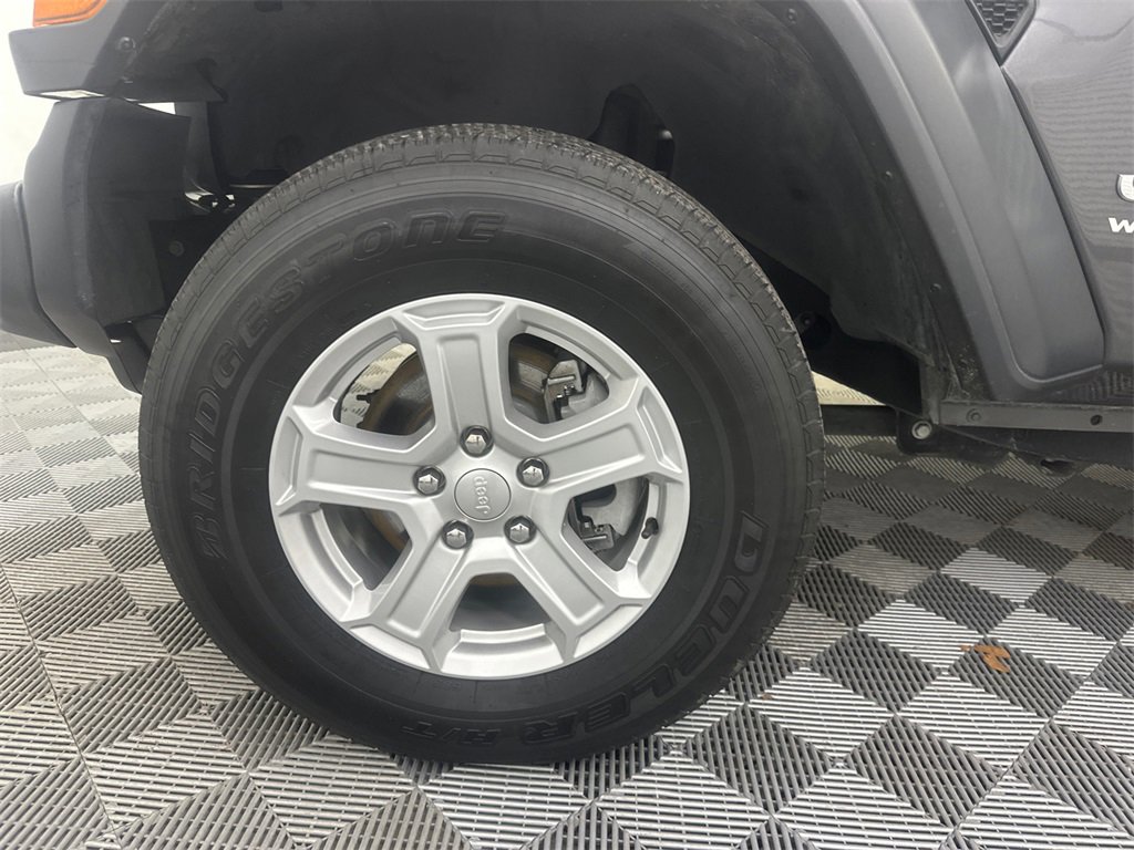 Used 2018 Jeep Wrangler Sport S image 12