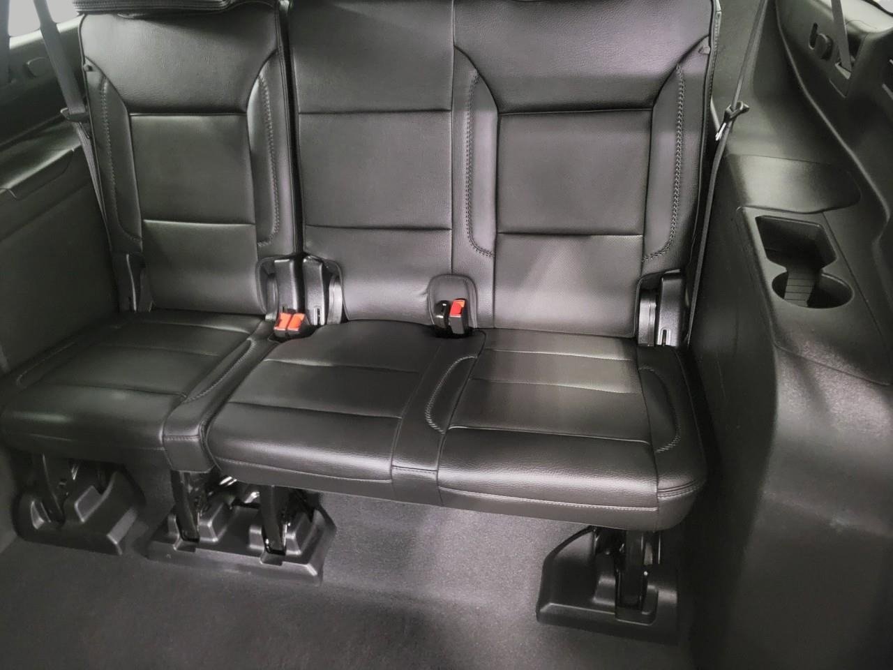 Used 2022 GMC Yukon XL Denali image 25