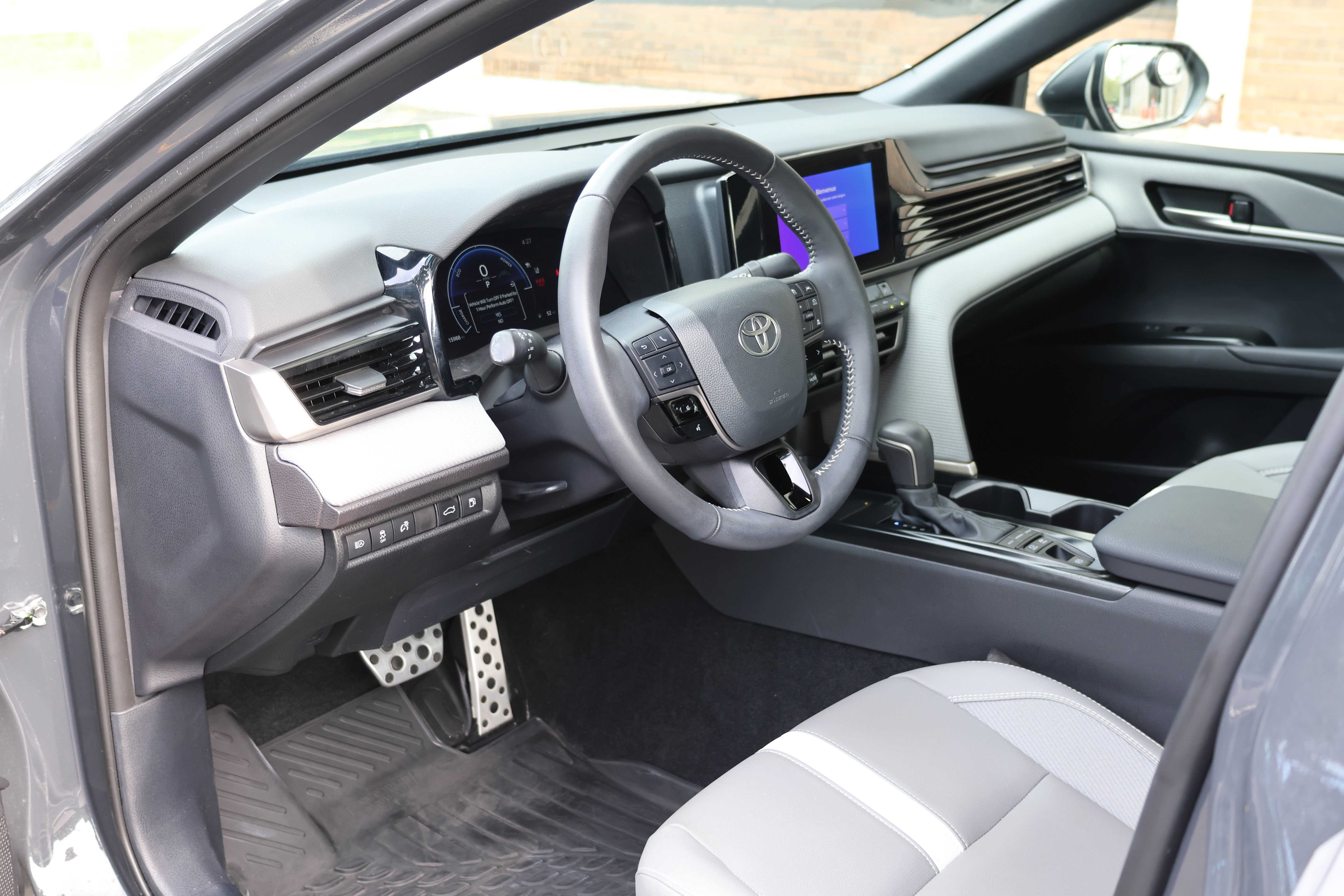 Certified 2025 Toyota Camry SE FWD image 27