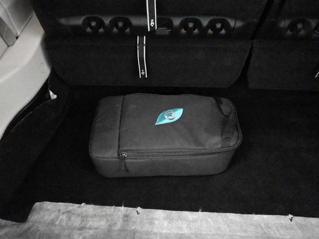 Used 2024 Chrysler Pacifica Limited FWD image 25