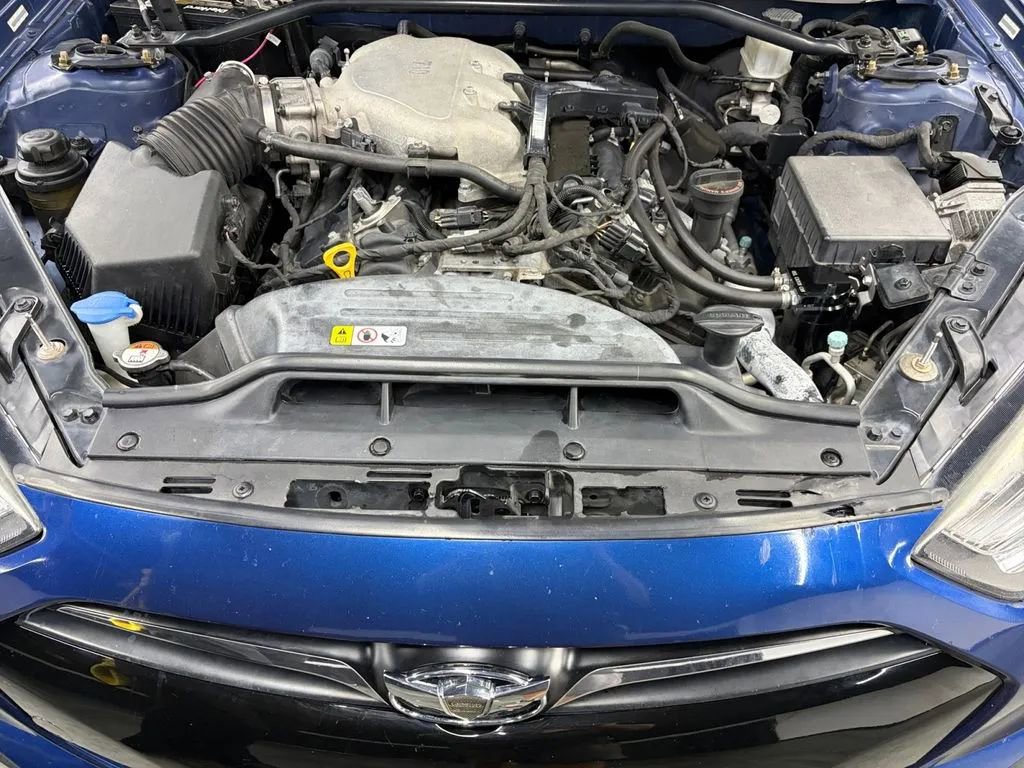Used 2015 Hyundai Genesis 3.8 RWD image 20